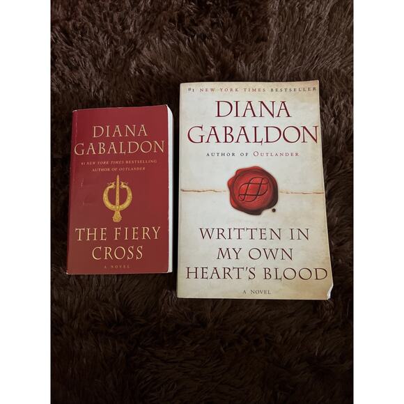 Outlander Book 5 & Outlander Book 8 Paperbacks Written in Blood and Fiery Cross - Picture 1 of 13